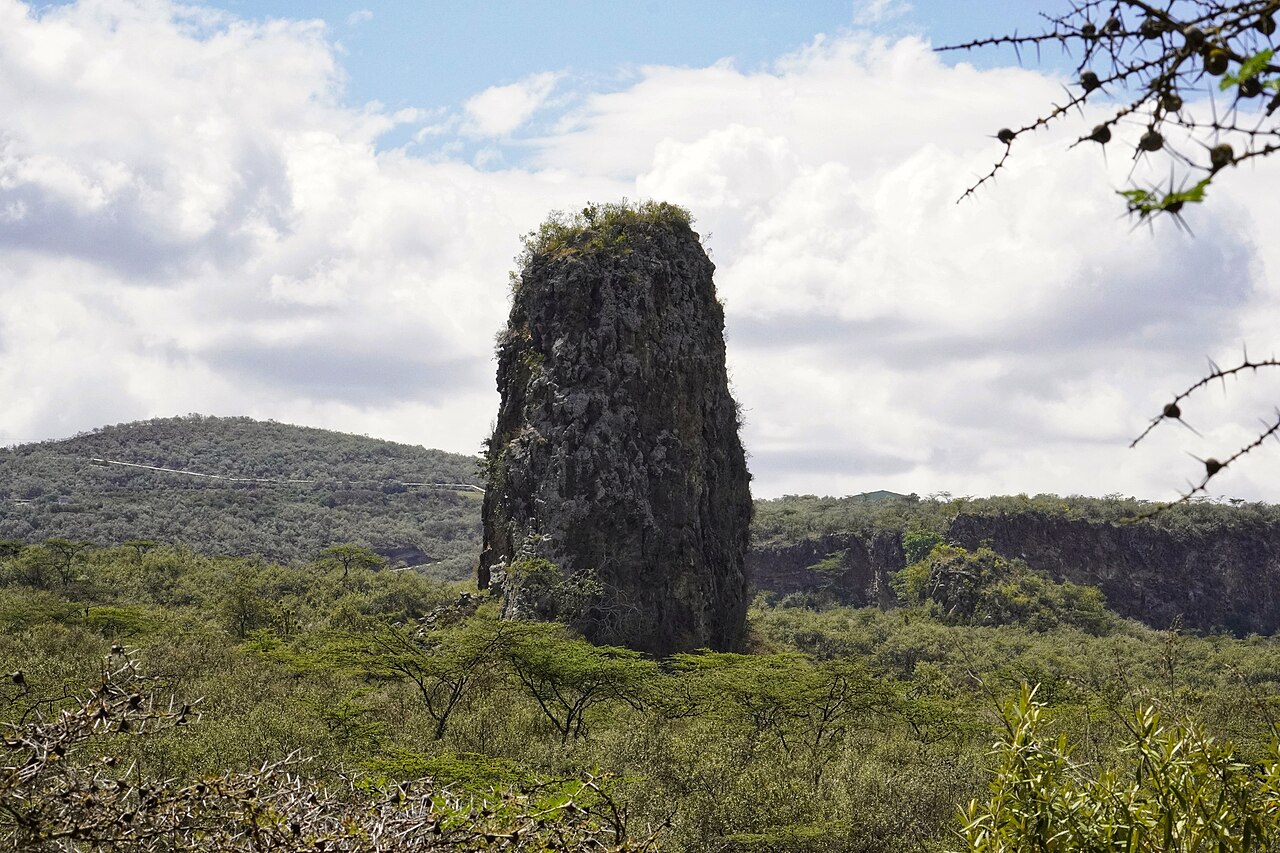 Hell’s Gate National Park Guide: Cycling, Map & Fees (2026)