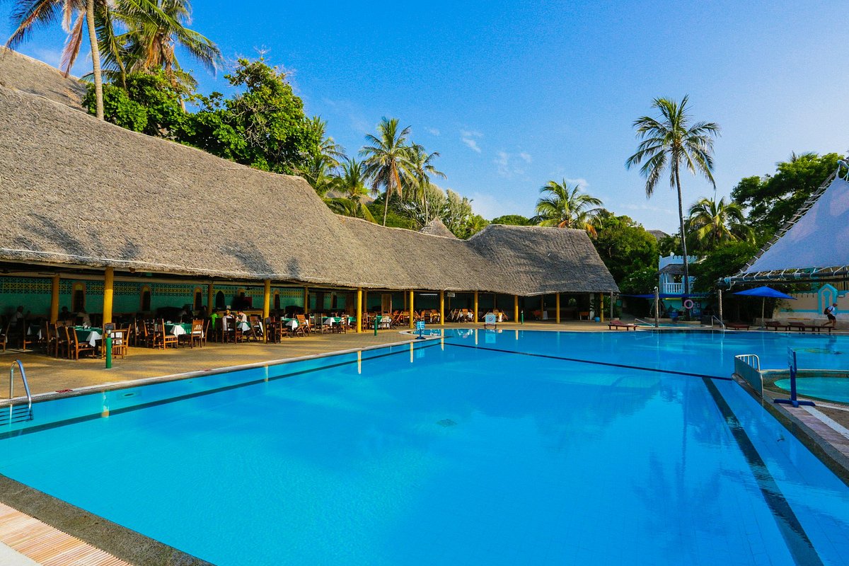 Turtle Bay Beach Club hotel